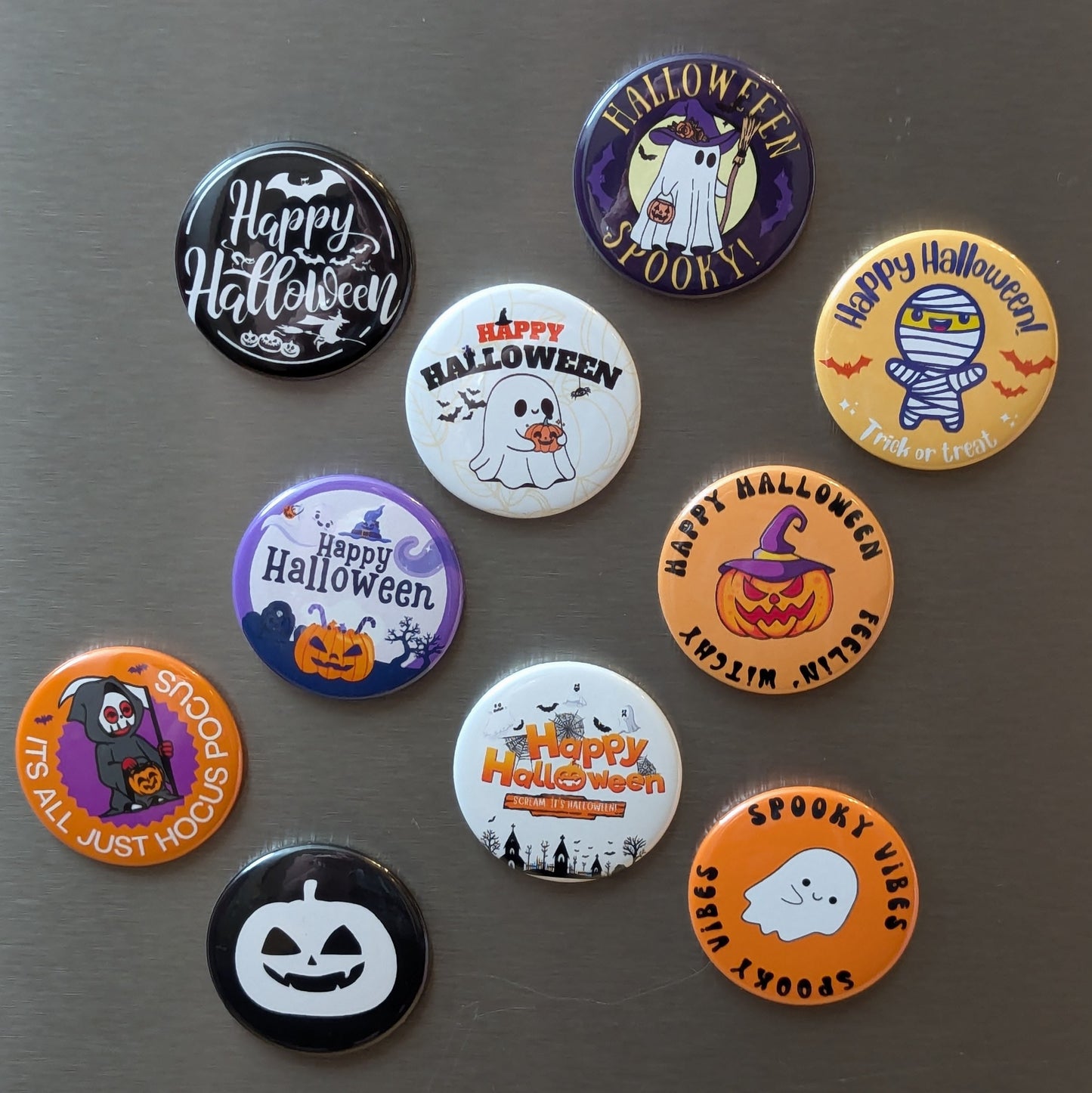 Halloween-Kühlschrankmagnete oder Ansteck-Buttons | Gruselige Designs | 4cm