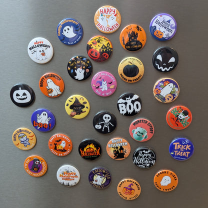 Halloween-Kühlschrankmagnete oder Ansteck-Buttons | Gruselige Designs | 4cm