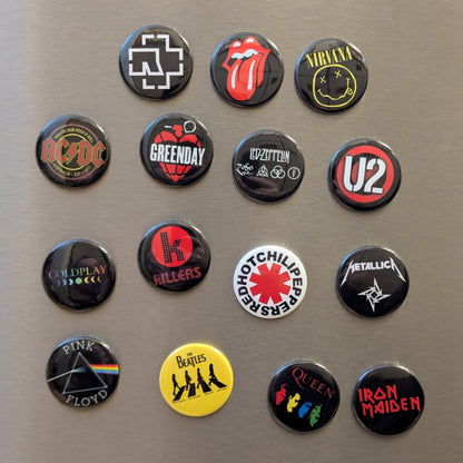 Magnet ili bedž s motivima glazbenih sastava | Rock, metal i retro stil | 4cm