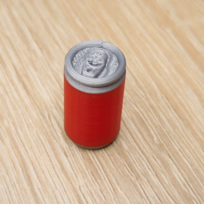 Mini magneti za hladnjak u obliku limenki | Set od 6 komada sa gajbicom